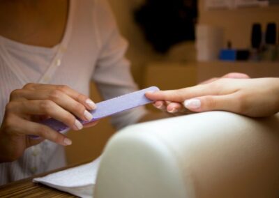 Certificado de profesionalidad en cuidados estéticos de manos y pies