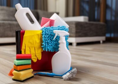 Actividades auxiliares de limpieza y superficies